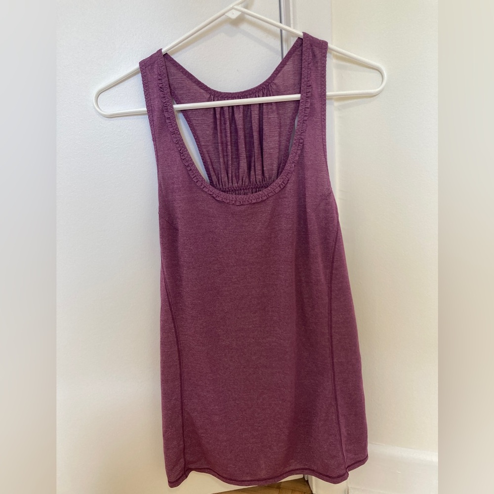 Lululemon workout tank racerback ruffles purple plum size 8